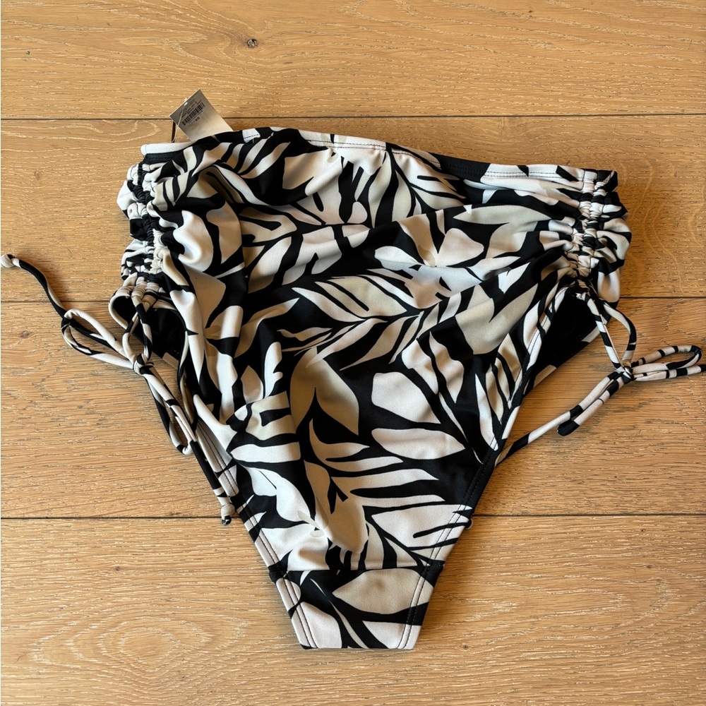 NWT Maternity Swim Bottoms